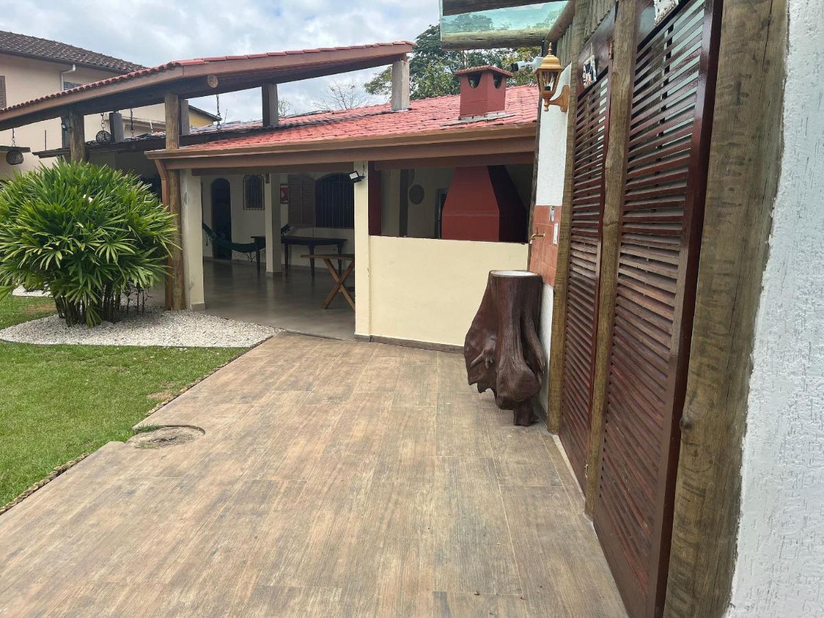 فيلا Casa Piscina Jardim أوباتوبا المظهر الخارجي الصورة