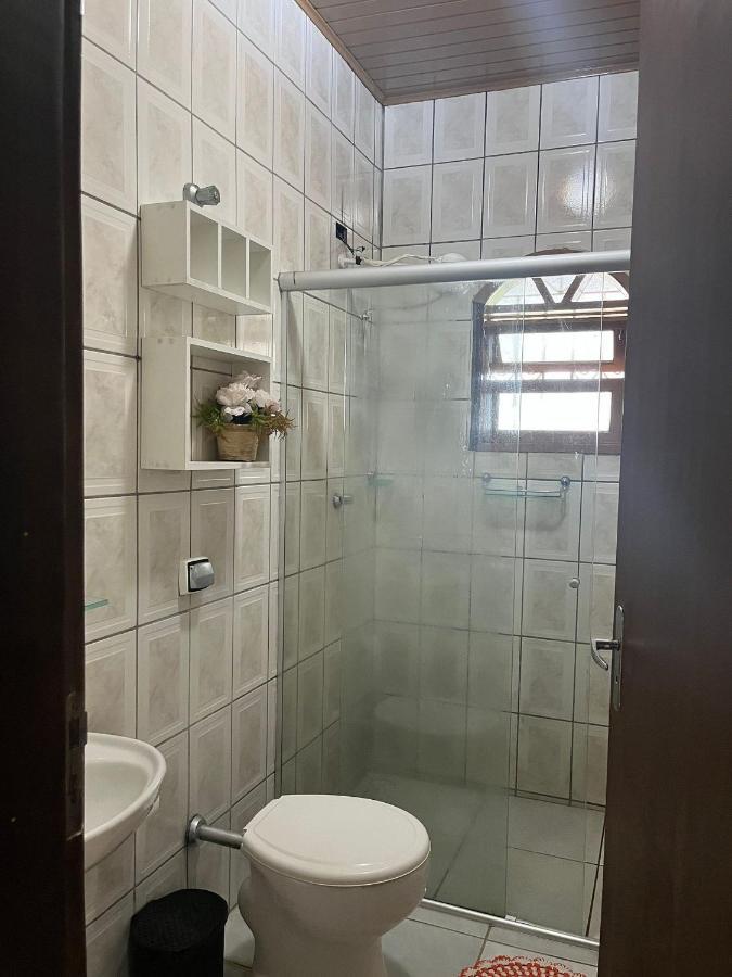 فيلا Casa Piscina Jardim أوباتوبا المظهر الخارجي الصورة