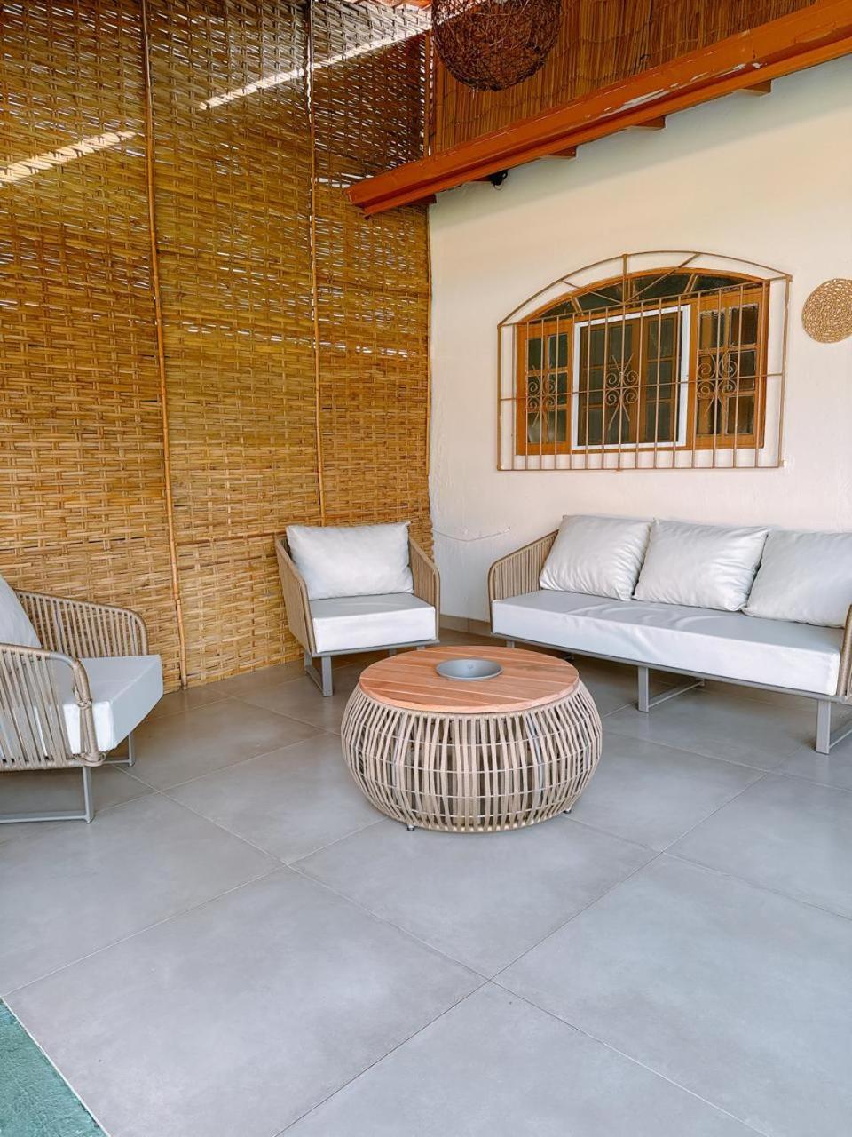 فيلا Casa Piscina Jardim أوباتوبا المظهر الخارجي الصورة