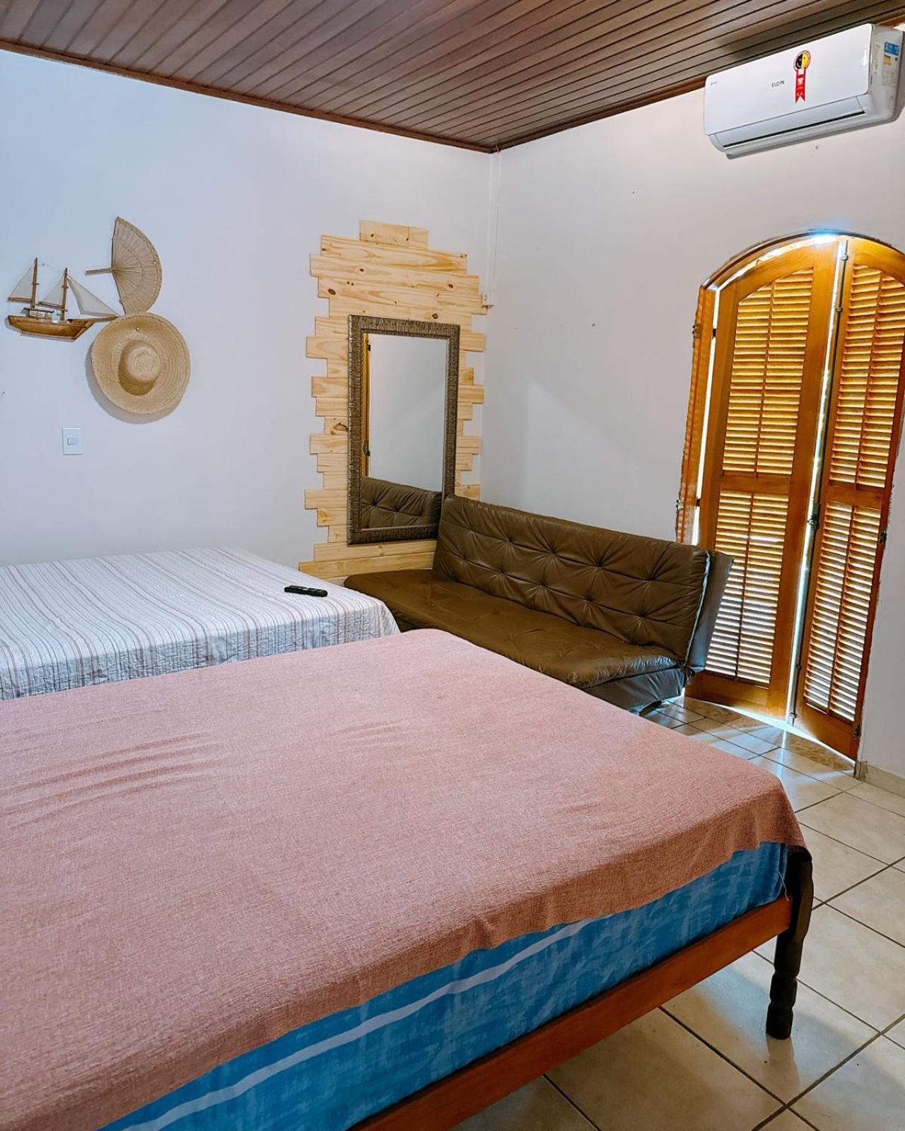 فيلا Casa Piscina Jardim أوباتوبا المظهر الخارجي الصورة